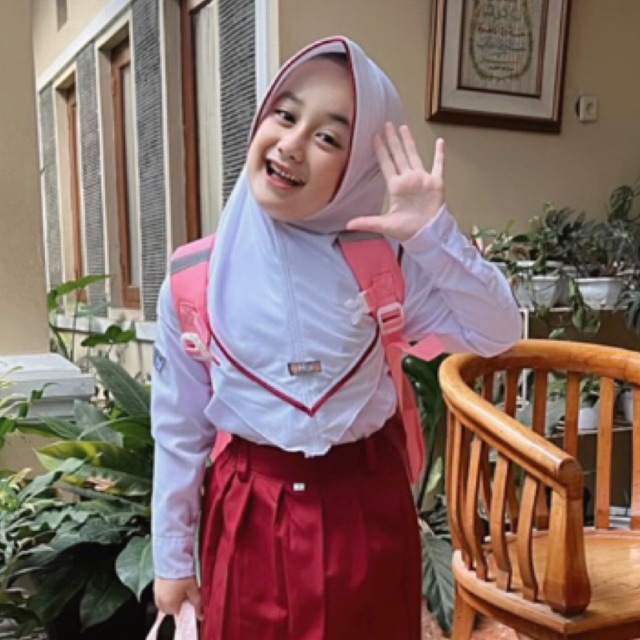 ARINA #1 Jilbab Sekolah Anak Premium ukuran TK SD SMP SMA Bahan Kaos Warna Putih Hijau Merah