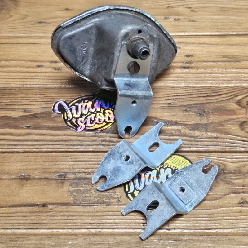 bracket braket dudukan spidometer speedo spido vespa vbb