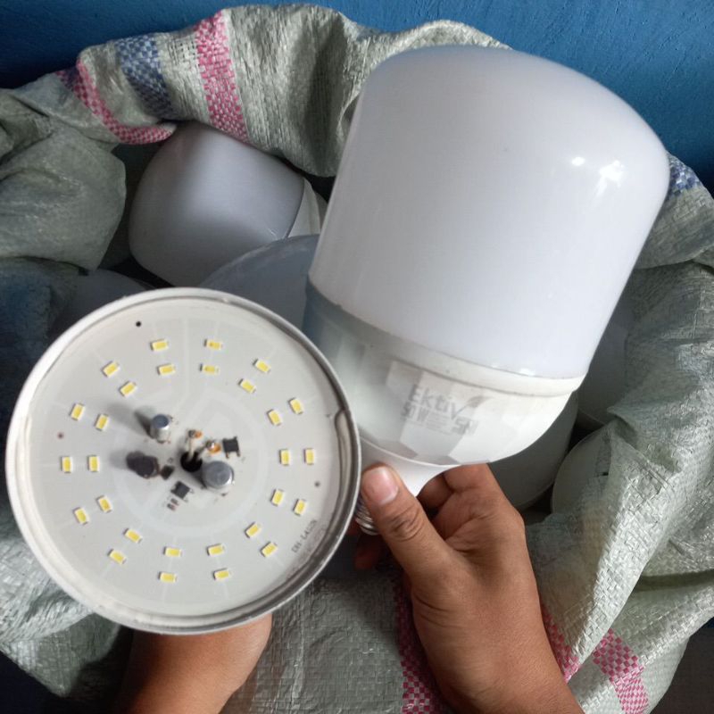 Lampu Led off(mati) 42 , 50 watt retur pabrik