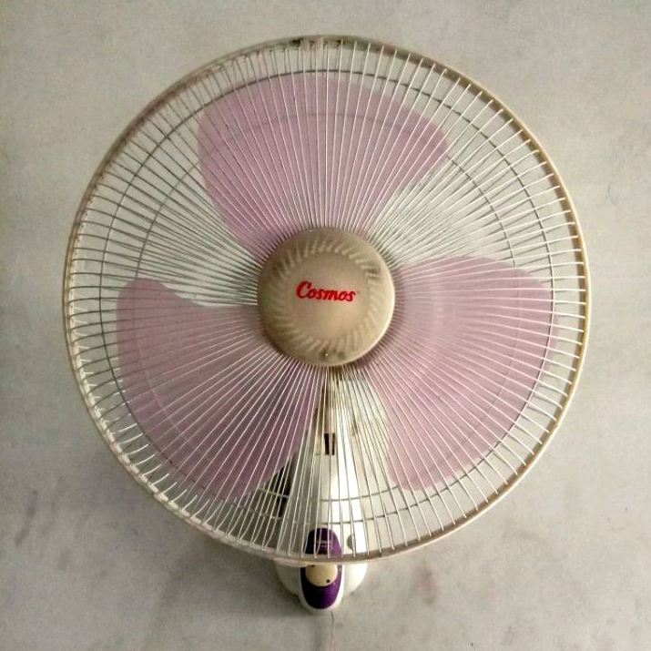 COSMOS KIPAS ANGIN DINDING / TEMBOK bekas