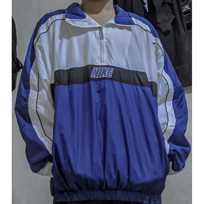 nike center vintage halfzip spellaOut