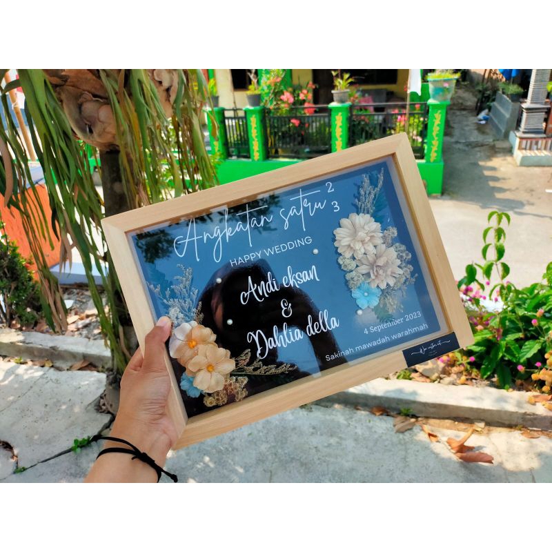 pigura custom3D , untuk KADO WISUDA, PERNIKAHAN, UCAPAN SELAMAT, ULANG TAHUN DLL
