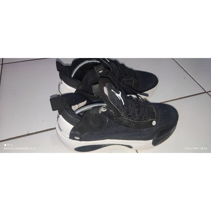 sepatu second branded