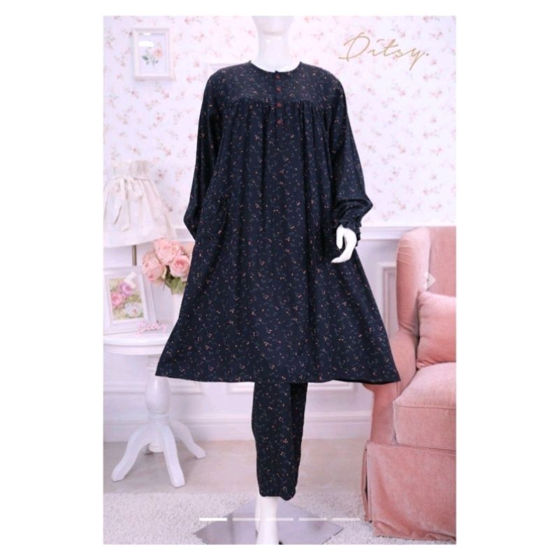 STRAWBERRY PAJAMAS DITSY