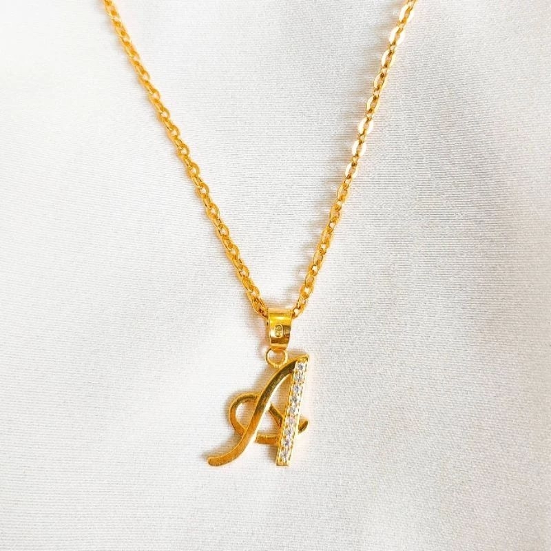 Set Kalung dan Liontin Inisial Huruf Latin A Permata Polos Elegant Emas Asli