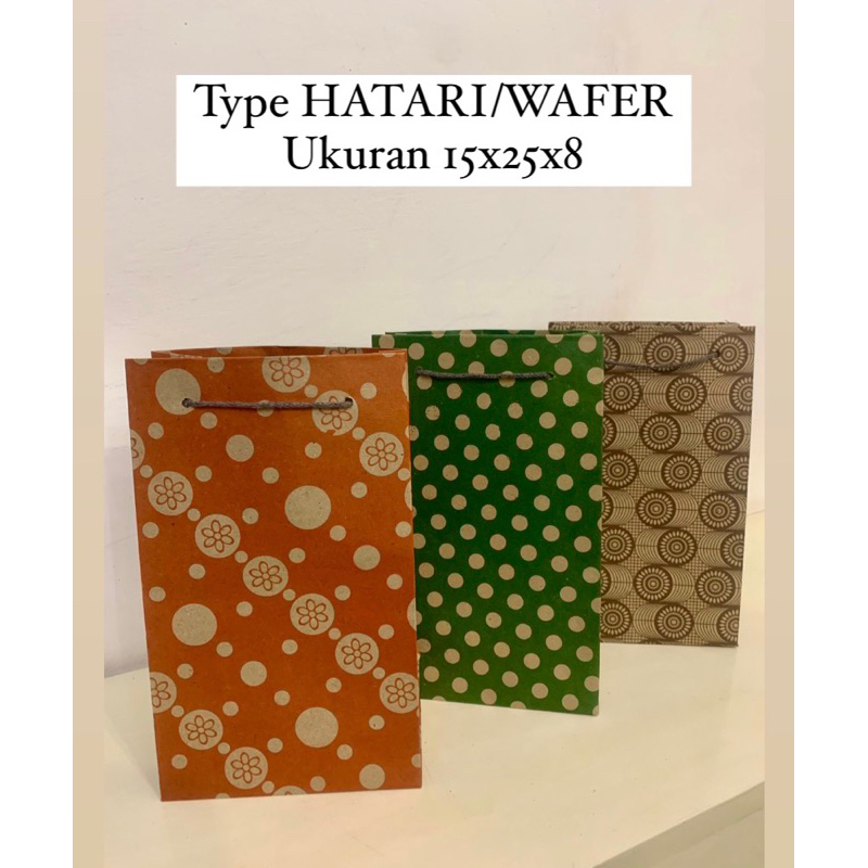 

PAPERBAG Tas kertas HatAri wafer+ minuman produsen murah berkualitas Motif/polos uk 15x25x8