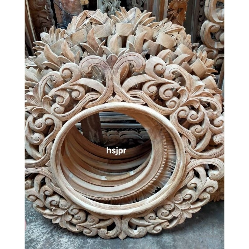 pigura cermin bulat ukir kayu jati diameter 80