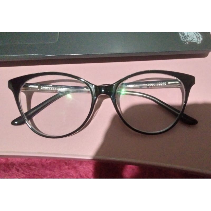 KACAMATA SILINDER KANAN 1.0 KIRI 1.5