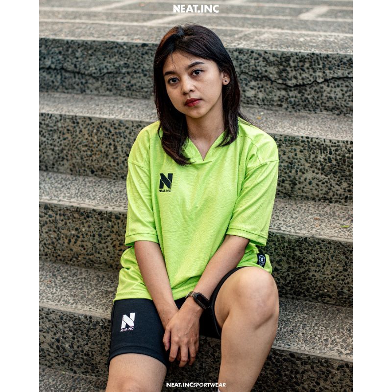 NEAT.INC Baju Kaos Jersey Olahraga Sepakbola Volley Futsal Running Setelan Atasan Pria Wanita Unisex