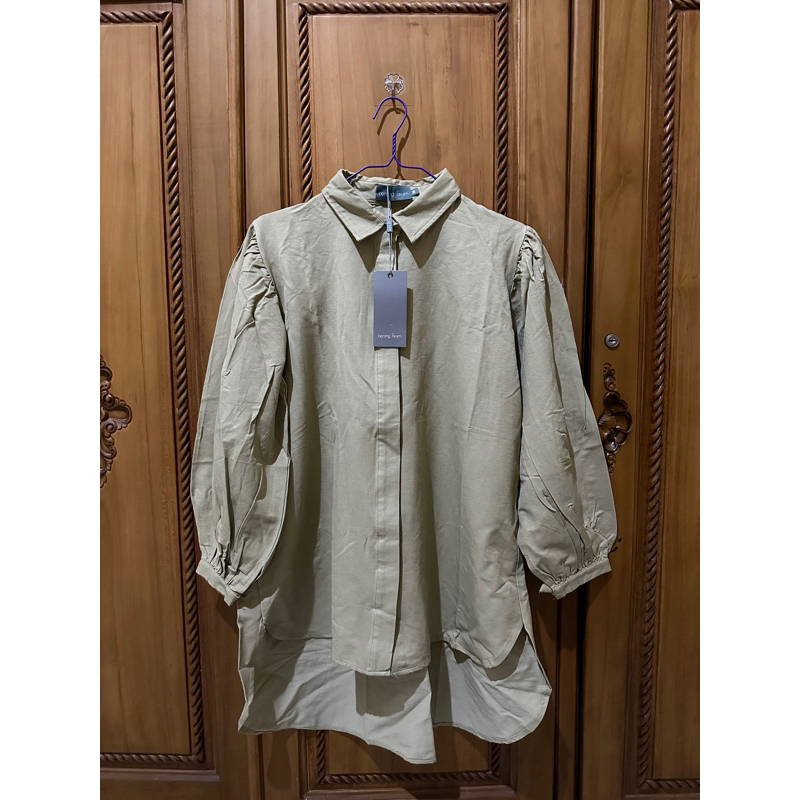 NEW SALE❗️Alea Shirt Olive Benang Jarum Buttonscarves Size M BUKAN PRELOVED Benang Jarum