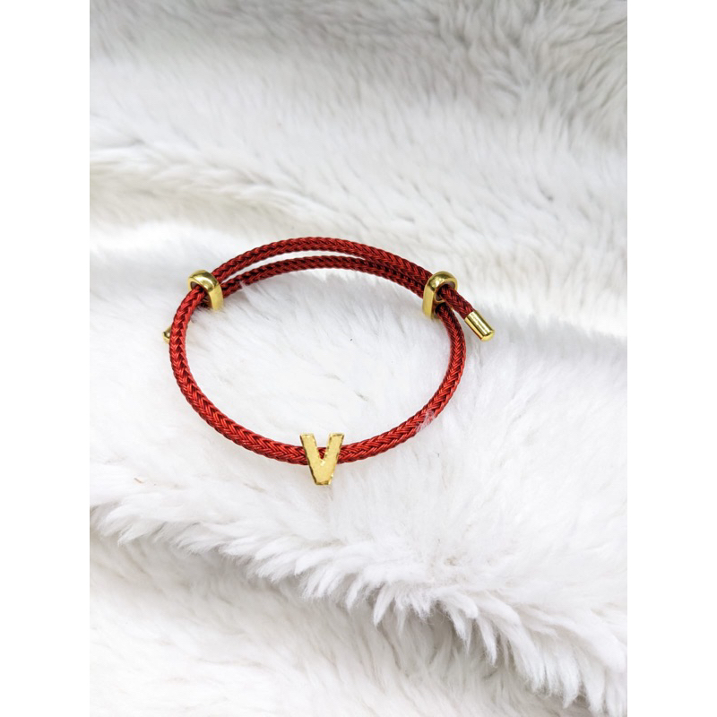 Gelang Tali Emas Charm Huruf V 16k 70%