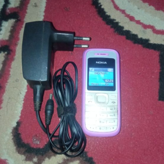 Hp Jadul Nokia 1208 Ungu Hp Legend Siap Pake No Minus Dan Mulus