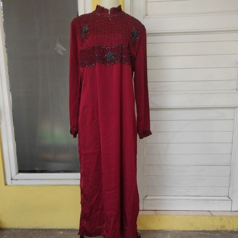 Gamis marun satin payet reject