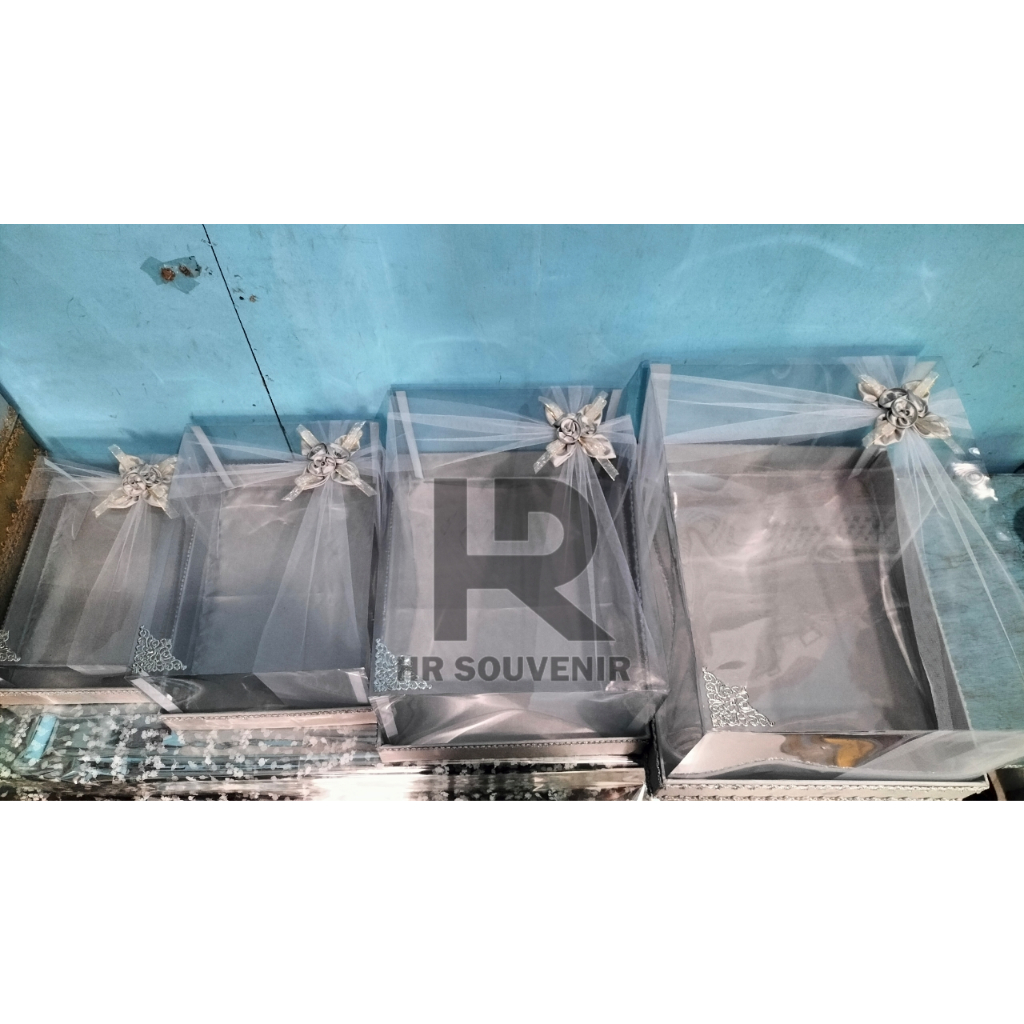 Kotak Box Hantaran Seserahan Hampers Tile Silang ( Satuan / Bijian )