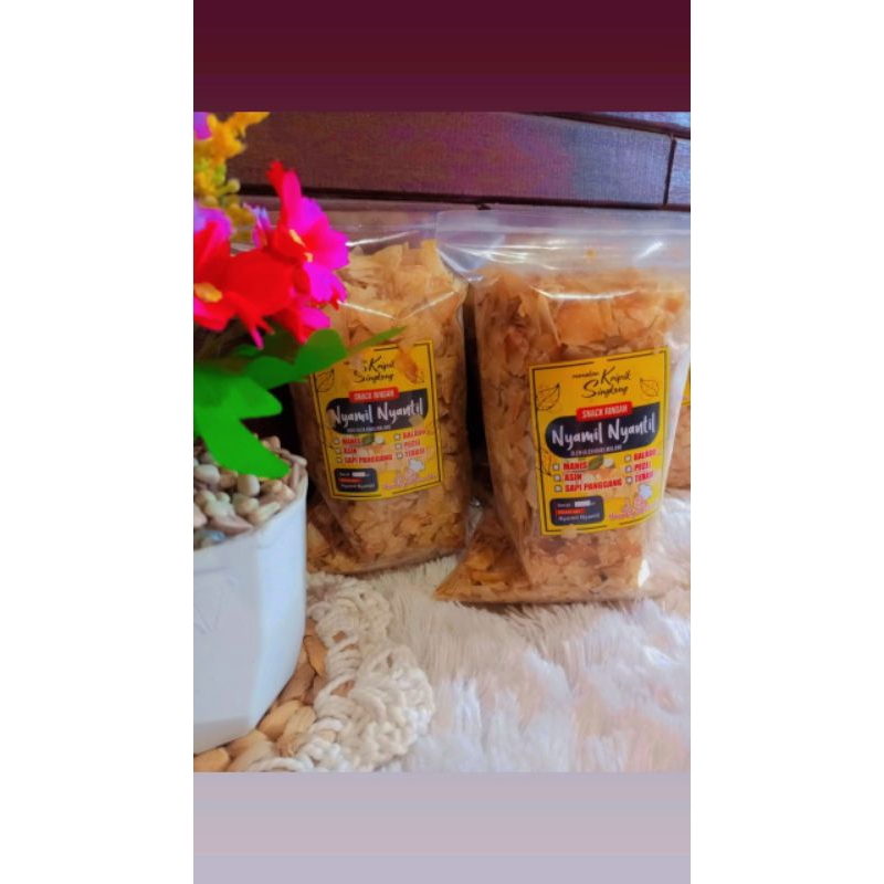 

REMUKAN KRIPIK SINGKONG ASIN