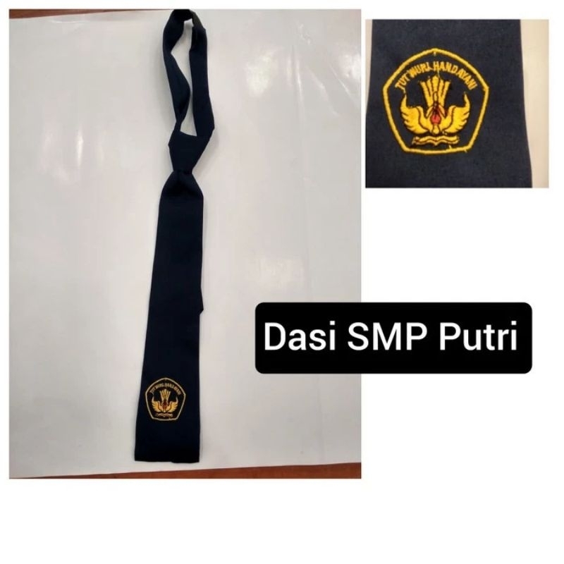 dasi anak SMP Putri dan Putra