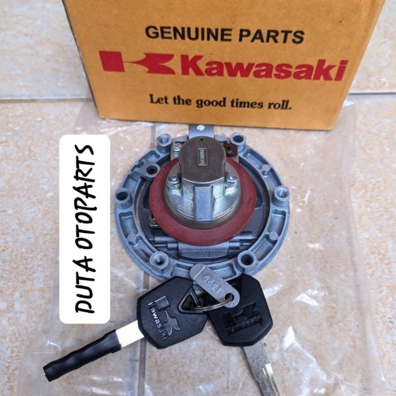 TUTUP TANGKI NINJA 250 R KARBU FI Z250 ORIGINAL