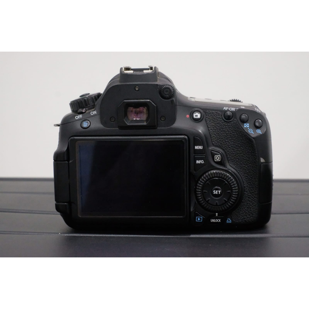 CANON EOS 60D SEMI PRO GOOD CONDITION TINGGAL PAKAI
