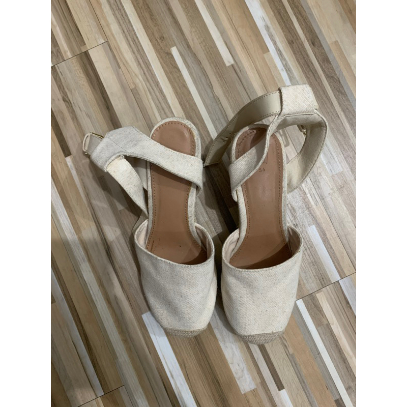 wedges preloved