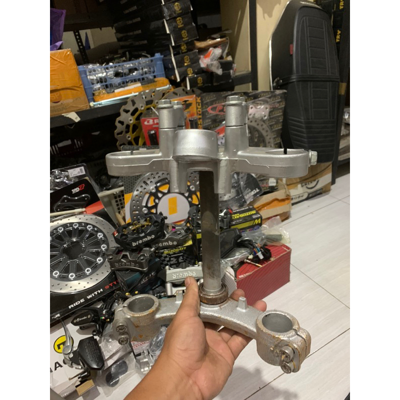 segitiga T atas bawah model ninja RR pnp honda