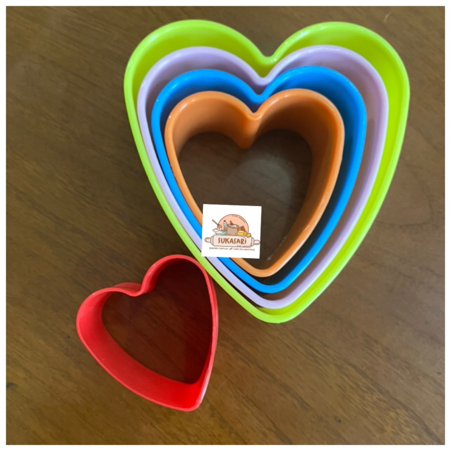 

Cutter Rainbow Heart hati cutter plastik cutter set 5 pc cetakan love