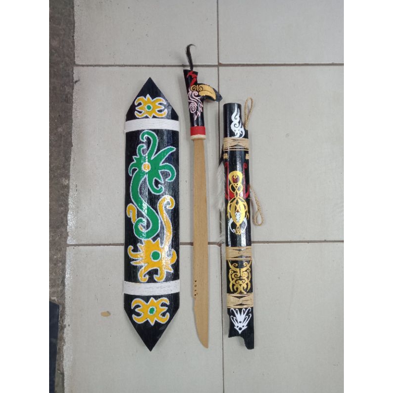 1 PAKET MANDAU KAYU + TAMENG UNTUK NARI FASHION SHOW PAJANGAN DINDING KHAS SUKU DAYAK