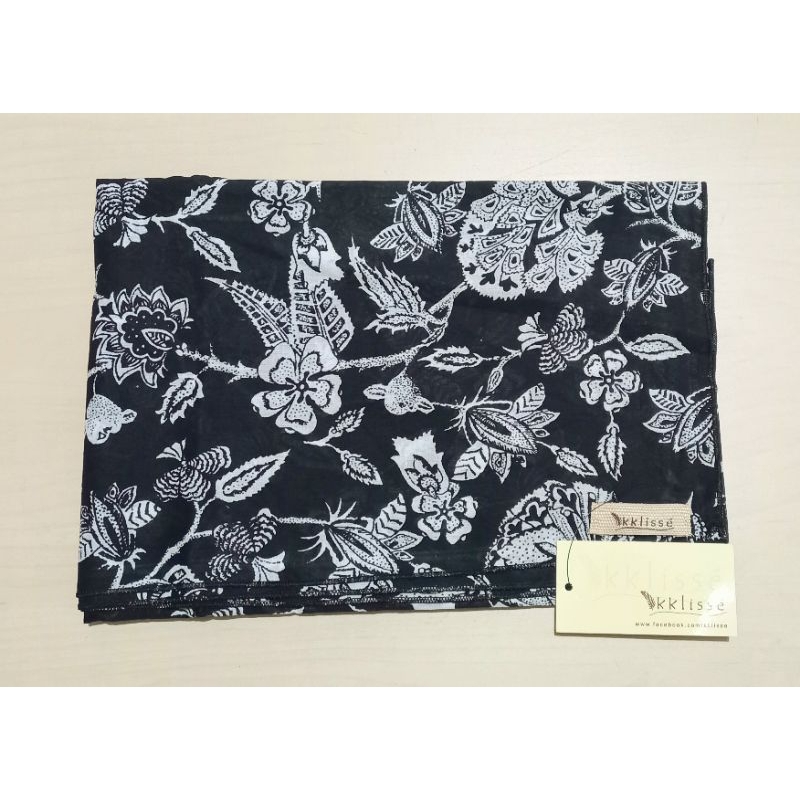 Square Hijab Motif - Minor Defect