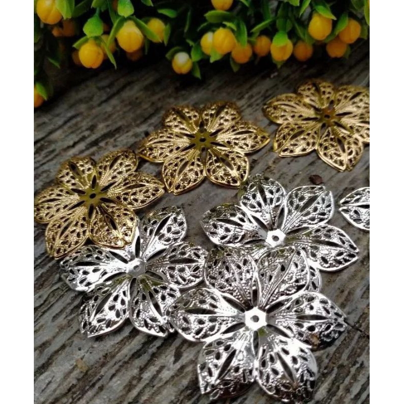 Charm bunga , lempengan bunga charm, tatakan aksesoris, lempengan bunga, lempengan aksesoris