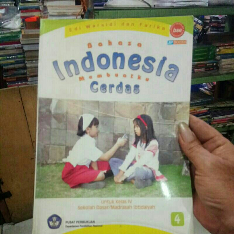 BUKU BAHASA INDONESIA MEMBUATKU CERDAS 4 SD. BSE