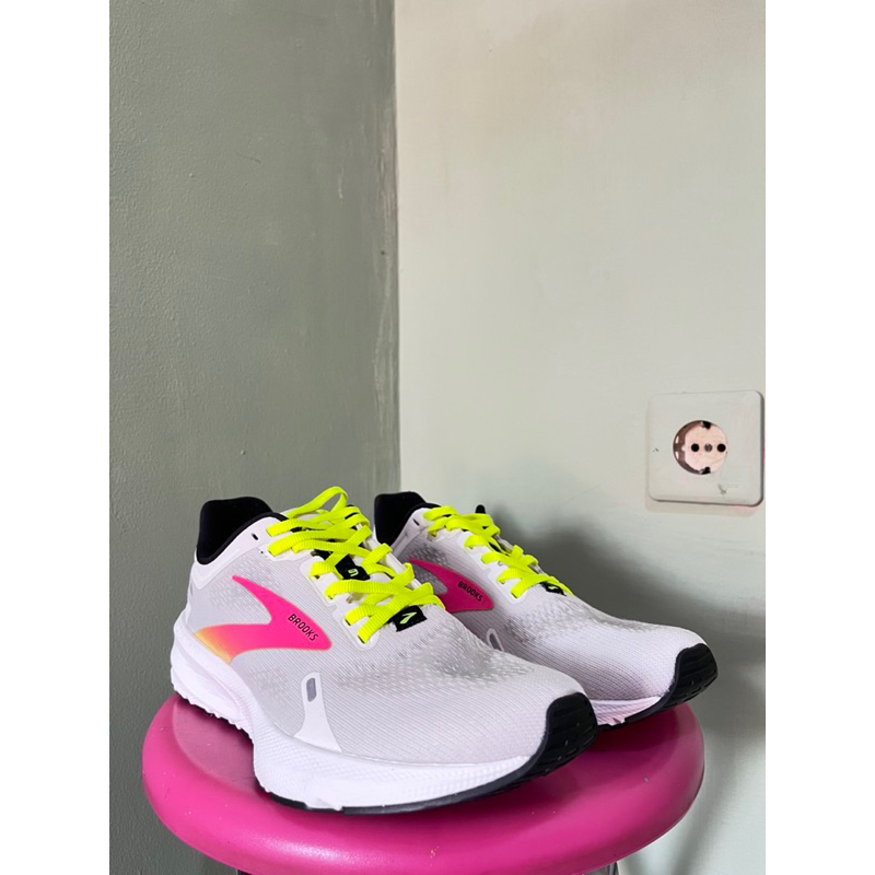 Brooks Launch 9 Women Running Shoes