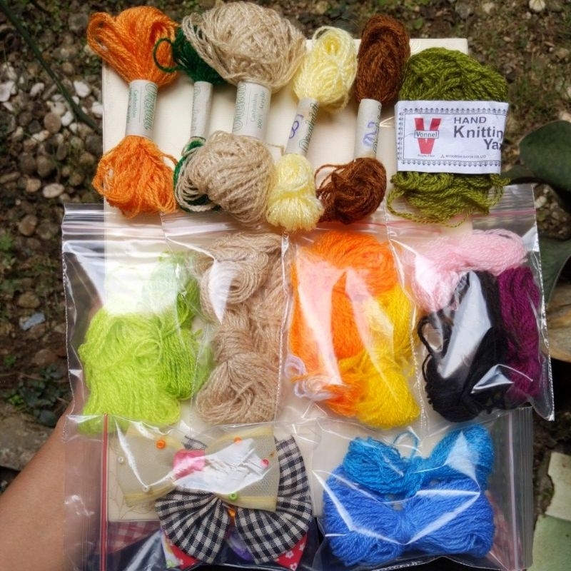 Preloved Benang Wool - Benang Rajut - Benang Kristik (Gulungan Kecil / Gulungan Mini)