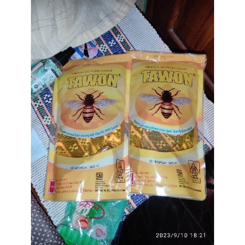 

MINYAK GORENG TAWON 900ML