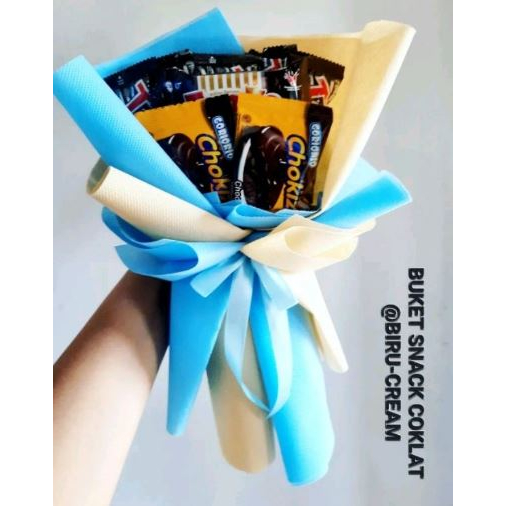 

BUKET SNACK COKLAT ( WRAPPING 2 WARNA ) - BUKET SNACK MURAH - SNACK BOUQUET - BUCKET JAJAN