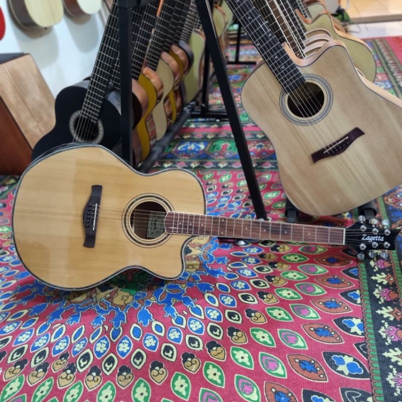 gitar zagetta original Z 500 cut way akustik