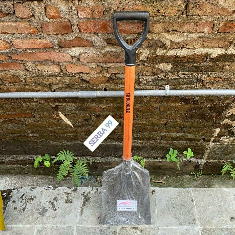 SEKOP CAP BUAYA CROCODILE / SEKOP PASIR TANAH UKURAN BESAR / SEKOP BANGUNAN