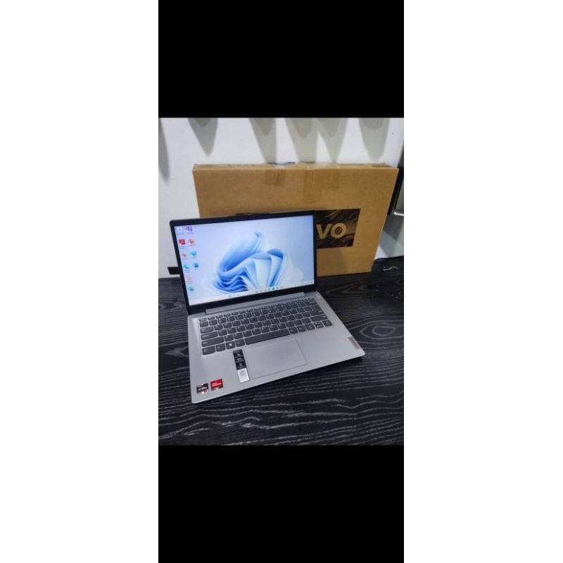 Lenovo Ideapad Slim 1 AMD Ryzen 3 7320u