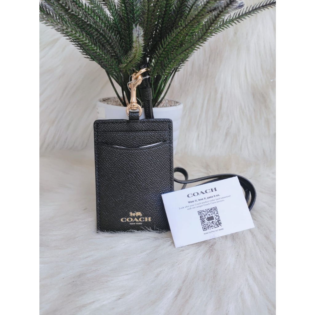 

assesoris branded id tag lanyard black leather