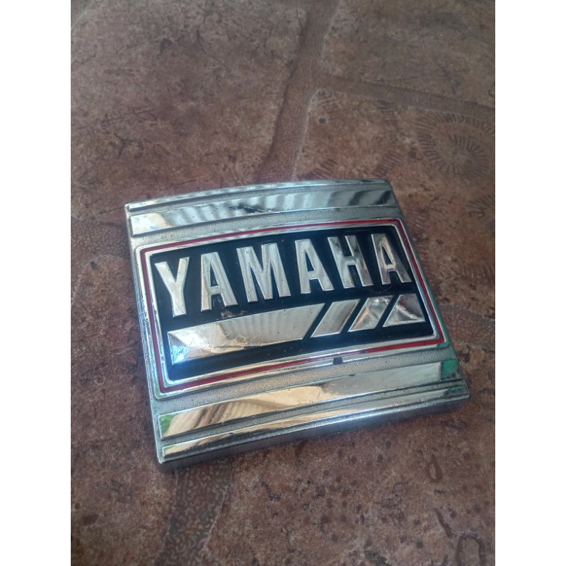 EMBLEM LOGO PANEL DADA YAMAHA ALFA/EMBLEM DEPAN YAMAHA ALFA SEKEN ASLI ORIGINAL