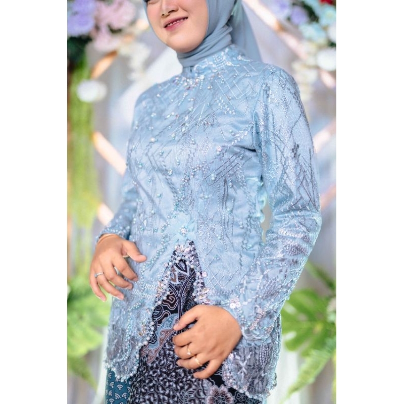 Jasa Jahit segala macam baju jas/bescap/kebaya/seragam/payetan/kemeja/dress