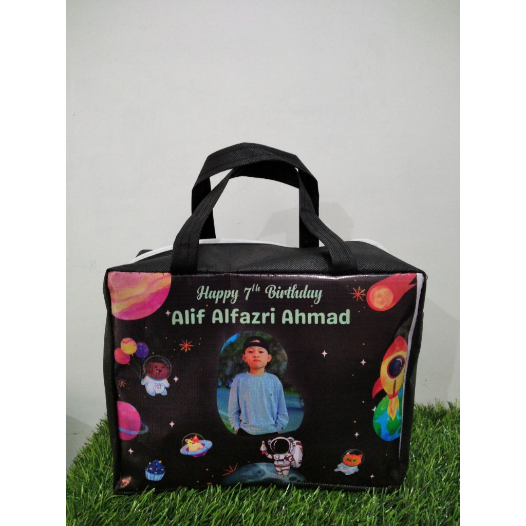 

tas ultah resleting/tas ulang tahun resleting/goodiebag ultah Custom uk. 30x22x24