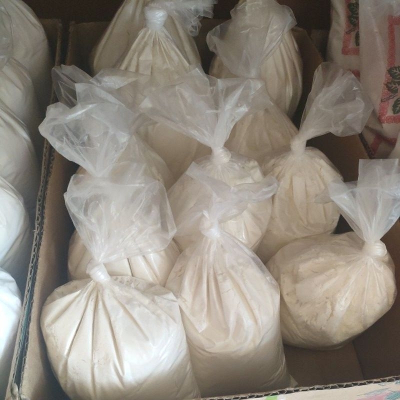 

Tepung terigu 1/4an