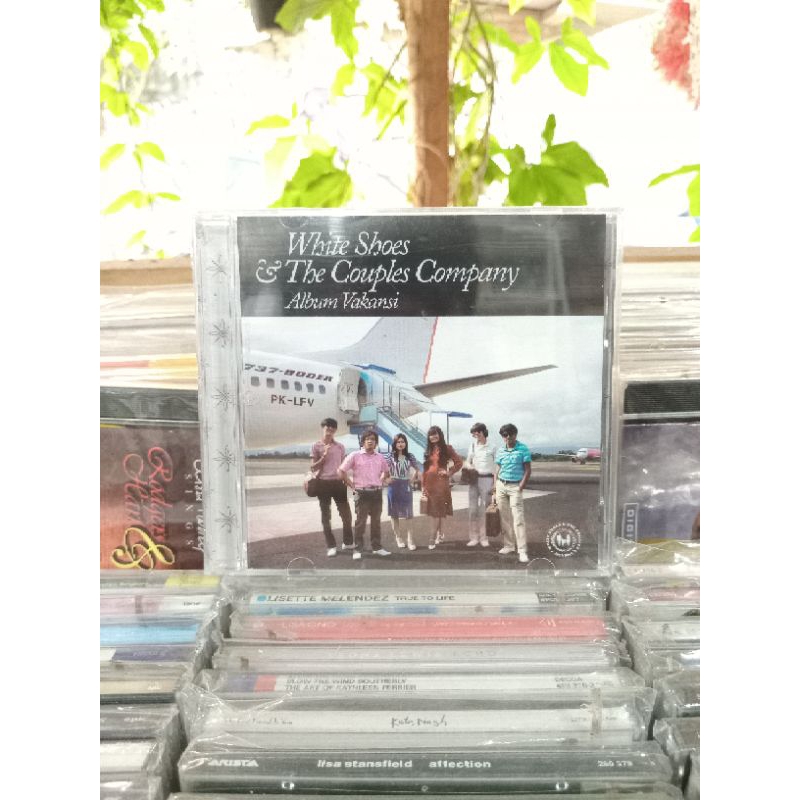 CD Original White Shoes & The Couples Company - Vakansi