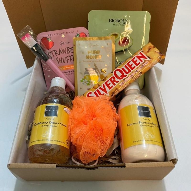 Hampers Scarlett Whitening Kado Ulang Tahun Kado Cewek Kado Cowok Kado Anniversary Kado Wedding Kado
