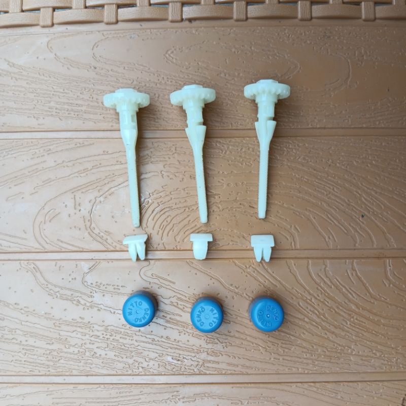 baut setelan lampu plastik mur dan keret pengaman lampu foglamp mobil avanza all new xenia rush teri