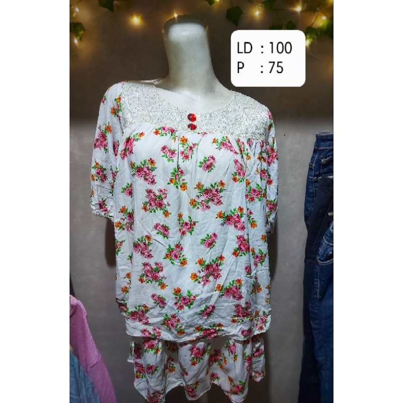 SALE Preloved Tunik Umpak Bunga Katun Rayon Bordir Gold LD 100 P 75