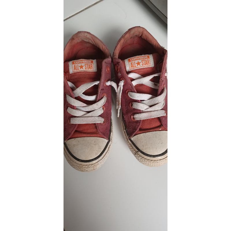 Preloved Sepatu Convers size 35