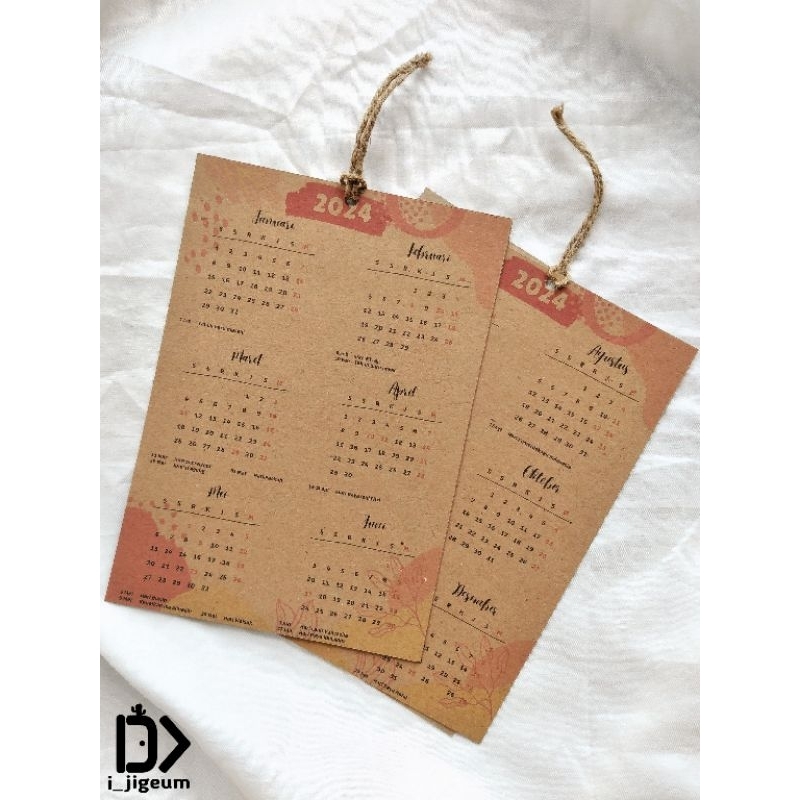 

(Pink) Kalender Dinding 2024 Aesthetic | Vintage | 2024 Wall Calender | Calendar | Estetik | Souvenir Pesta | Suvenir Pernikahan | Ulangtahun | Birthday