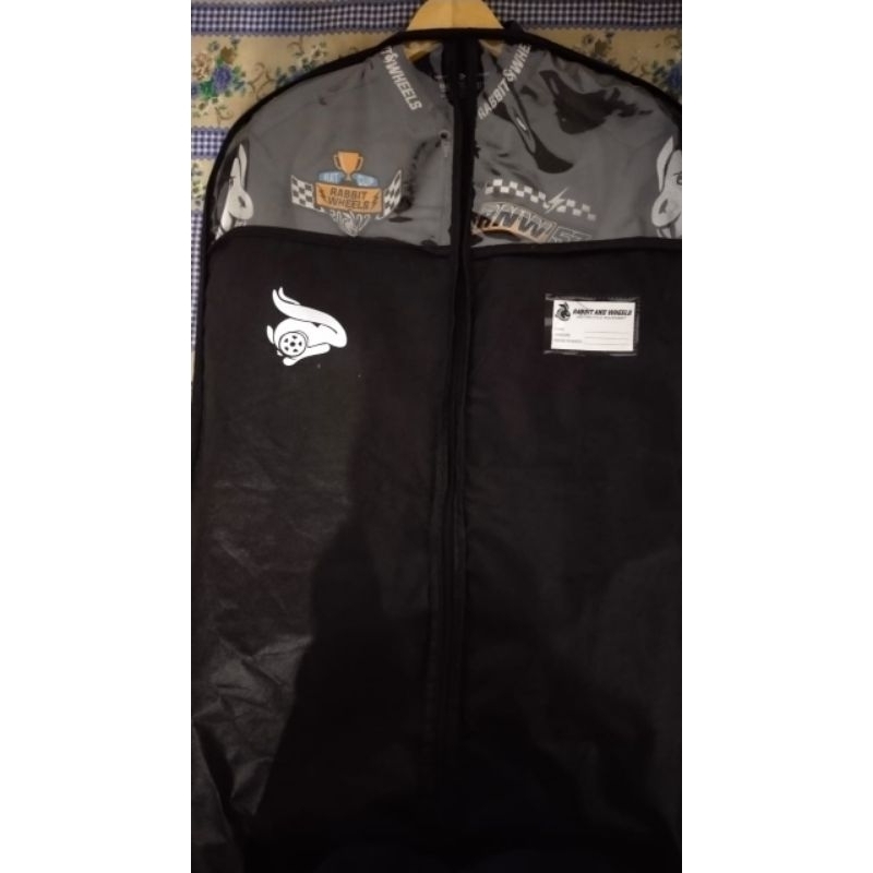 rabbit and wheels jacket carbon kondisi bekas