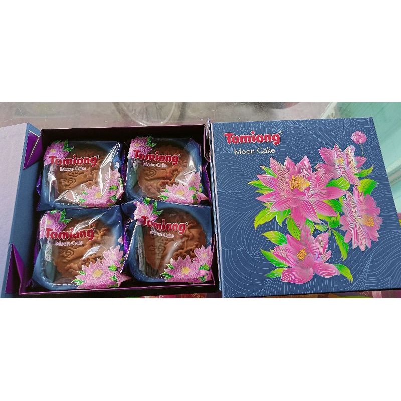 

Tamiang Mooncake Medan Tamiang Asli Kue Bulan Medan Tamiang isi 4 pcs