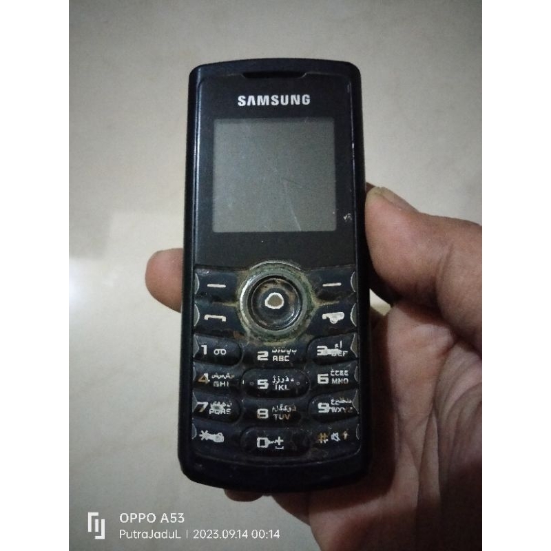Samsung GT-E2121 MP3 Bahan Gambling Original Mulus Jadul Langka Unik Imut Speaker Bass Stereo Joss K